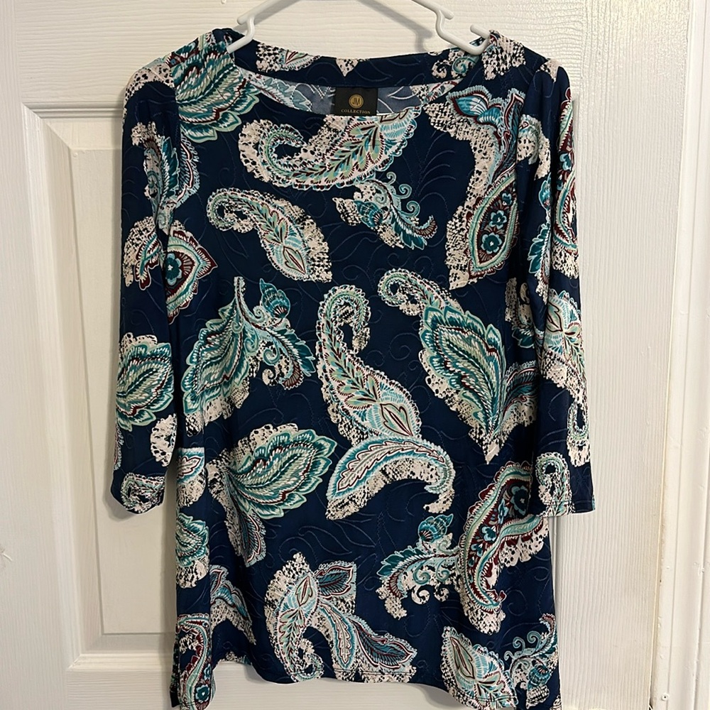 Navy paisley top